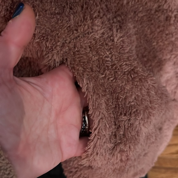 Warm cozy athleisure set.. Color Brown/Size Medium - Picture 6 of 7